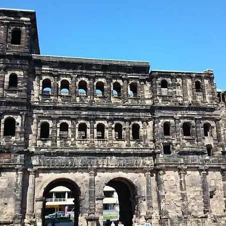 Stadt Und Wald Trier Buitenkant foto